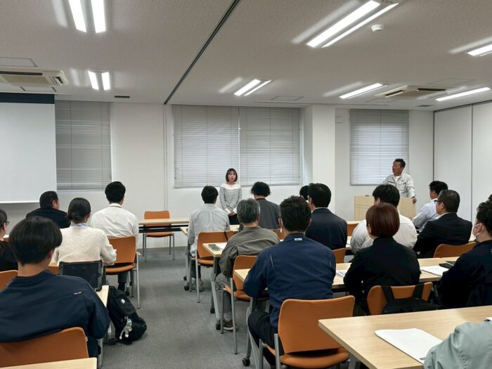 協力業者様と総会がありました